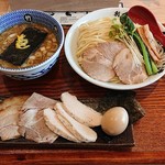 別邸 たけ井 - 「特盛あっさり鶏豚骨つけ麺(特盛450g)」