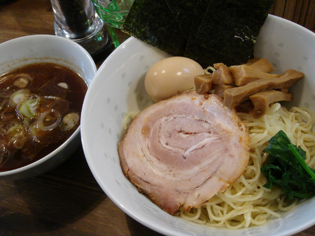 らーめん Hanabi らーめん はなび 由比ケ浜 ラーメン 食べログ