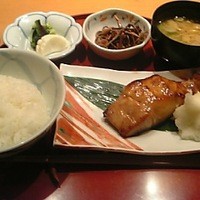 伊豆の旬 やんも 南青山店 - やんも