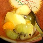 椿亭 - お昼の会席のフルーツ