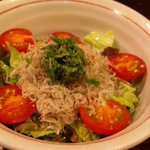 魚山亭 - じゃこサラダ