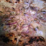 トリノ(モッツァレラ、アンチョビ、ケッパー、ツナ、玉ねぎ)￥１６８０