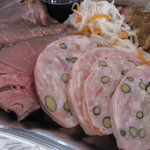 シェ・キノ - 黒千石入り　鶏肉・豚肉のテリーヌカンパニュー