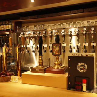 Excellent access, just 1 minute walk from the station! A space full of atmosphere with custom-made taps...