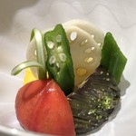 御料理 光安 - 定番の品ですが、それぞれ一手間加えてありますが、お野菜本来の旨みを感じる品々で美味しい。
