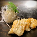 御料理 光安 - パリッと焼かれているので食感もいいですし、脂がのって美味しいこと。