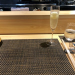 しまなみふれんち Murakami - 
      テーブルセッティング
      お箸も用意されてます