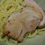 煮干し中華そば 一剣 - バラ肉