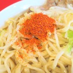 ラーメン二郎 - 一味投下～♪
