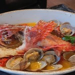スパニッシュイタリアン Azzurro520 Canale de terrazza - アクアパッツァ(カサゴ)    1,780円