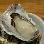魚とワインはなたれThe Fishand Oysters - 室津の牡蒸し蠣：99円