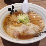 酒田ラーメン 花鳥風月 - ふわとろ肉ワンタンメン