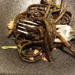 リストランテ　アドジ - イカ墨のパスタ　平打ち麺です