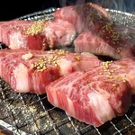 炭火焼肉ぐら - すぐ狼煙上がります