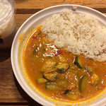 スープストックトーキョー - 夏野菜とムール貝のカレー (ご飯少なめ)
高知県産 文旦のラッシー
