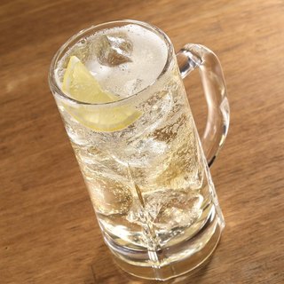 爽快な一杯！自家製「大穴ハイボール」とオリジナル清酒