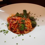 パスタピッコラ - ベーコンとししとうのトマトソースパスタ