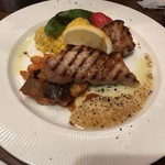 ピエーノ - ローストポーク夏野菜と厚切りステーキ（899円）