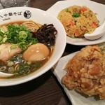 打ち立て中華そば 伊蔵八 - 伊蔵八中華そば 750円、とろり味玉 100円、半チャーハン 300円、唐揚げ(2貫) 300円