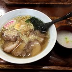 桂林 - 麺類にはお粥がもれなく（笑）