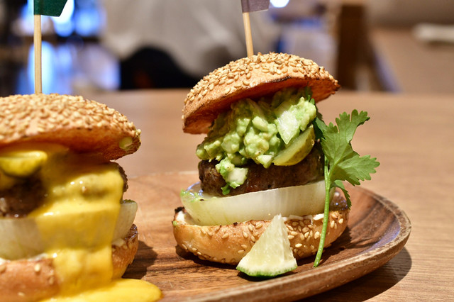 自由が丘バーガー 青山店 Jiyugaoka Burger 外苑前 ハンバーガー 食べログ 自由が丘バーガー 青山店 Jiyugaoka Burger 外苑前 ハンバーガー 食べログ