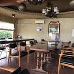 リンデン - 店内