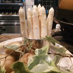 brochette Namioka - 産地直送の北海道ホワイトアスパラガスの炭火焼