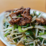 宝来家 - "韭菜豬肝（ニラレバ、ぶたきもとこみらのいためもの）"、豬肝（ぶたきも）