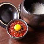 Osake To Sakana Kakehashi - 自家製いくらしょうゆ漬 土鍋ごはん