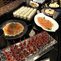 ブッフェアンドカフェ スロープサイドダイナー ザクロ - 