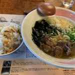 四國うどん - 肉わかうどんとかやくごはん