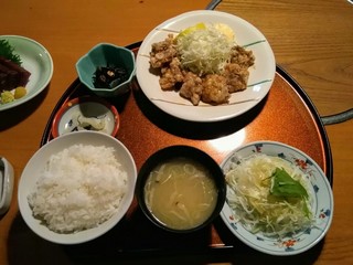 元祖くじら屋 - 日替りの鯨の天ぷら定食