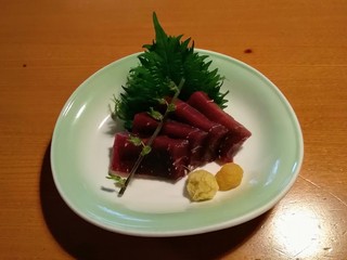 元祖くじら屋 - 鯨の上赤身刺身のハーフサイズ