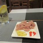 サービス。良いツマミです。