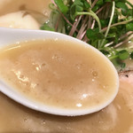 ラーメン 而今  - 超濃厚塩白湯880円