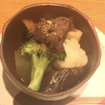 Ikedayama - 【  前菜  】
                      ●温製        牛肉の煮込み野菜
                      
                      野菜は
                      ブロッコリー、カリフラワー、筍、カボチャ
                      ナス、人参、大根
                      
                      

