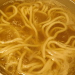 とちぎ家 - とちぎ和牛ロース しゃぶしゃぶセットのうどんを煮ているところ