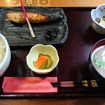 Te Dukuri Chuubou Kaedeya - 本日の焼魚定食（さわら西京焼） 750円（税込）