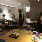 KOTARO Hasegawa DOWNTOWN CUISINE - 店内、全カップル＾＾