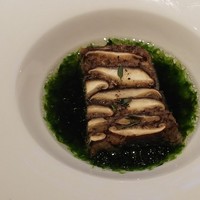 ヒカリヤ ニシ - 椎茸のスープ