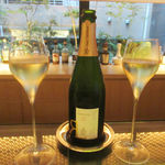 ランベリー - 乾杯はBlanc de Blancs