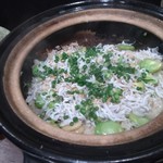 禅紫 - しらすと空豆の土鍋御飯