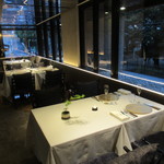 ランベリー - メインダイニングの窓の外はぜんぶ桜の木　春はお花見ができます