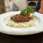 トリワイン ＰＩＫＯＳＨＨＨＵ - キーマカレー×バターライス