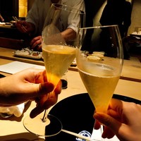 しらに田 - シャンパンで乾杯。