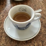 110111441 - カフェ (イタリアでは、「エスプレッソください。」とは言わない。)