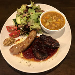 BARU 竹末 - 牛サガリステーキ、自家製ソーセージ、サラダ、スープ(ステーキランチ)