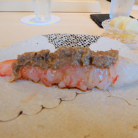 鮨 なんば 日比谷 - ぼたん海老、 海老味噌載せ（増毛）