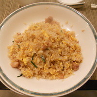 中国料理 桃花林 - 塩漬け魚と鶏肉のチャーハン