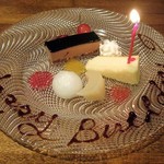 ラ プランシュ - 誕生日祝いのデザート